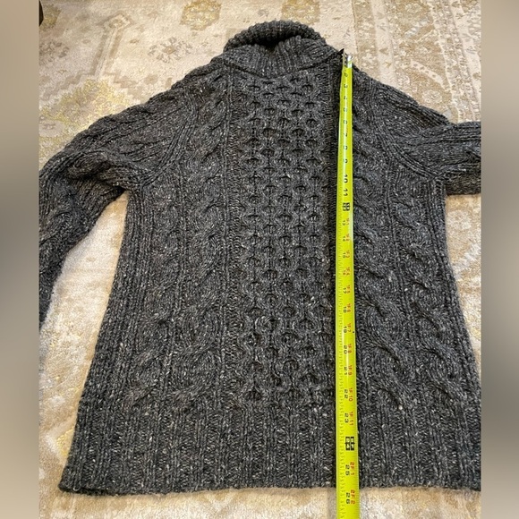 Nordic Store Iceland Hand-Knit Shawl Collar Sweater - Picture 6 of 10